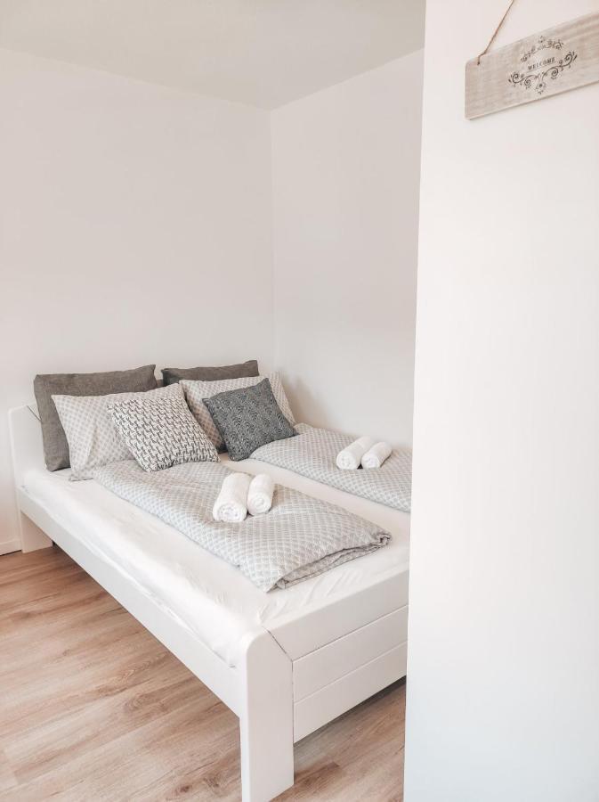 Studio Apartment Sanya Ljubljana Buitenkant foto