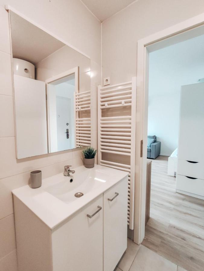 Studio Apartment Sanya Ljubljana Buitenkant foto